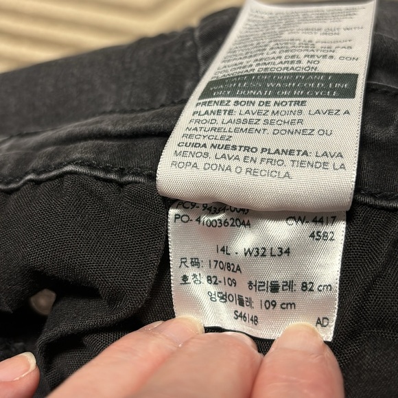 Levi Modern Skinny Black Jeans - Picture 8 of 9